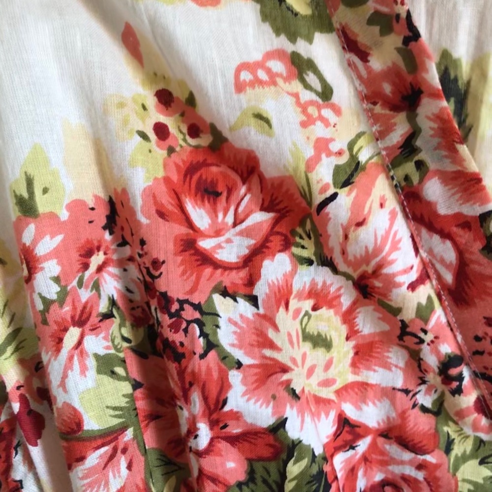 Floral robe - Picture 3 of 3